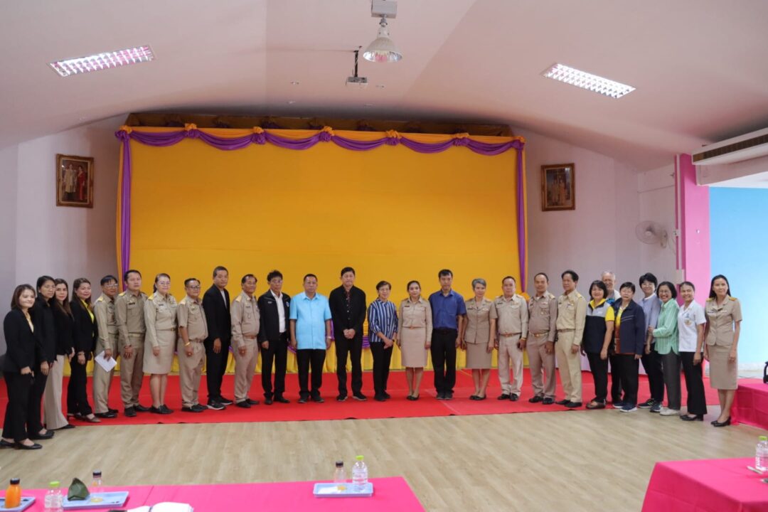 กองสาธารณสุข จัดการประชุมแลกเปลี่ยนเรียนรู้และเตรียมทีมฟื้นฟูจังหวัดสกลนคร ภายใต้โครงการขับเคลื่อนขยายผลกองทุนฟื้นฟูสมรรถภาพจังหวัดให้มีประสิทธิภาพครบวงจร